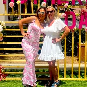 Meet your Poshers, Kristin & Jillian! We are a mother/daughter power team!